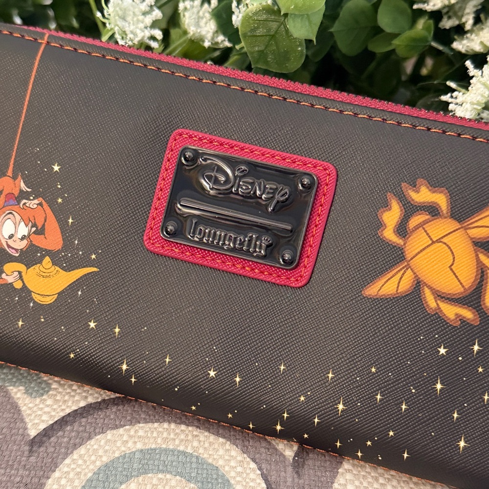 Loungefly Disney Aladdin Jafar Villains Scene Zip Around Wallet - Picture 4 of 15